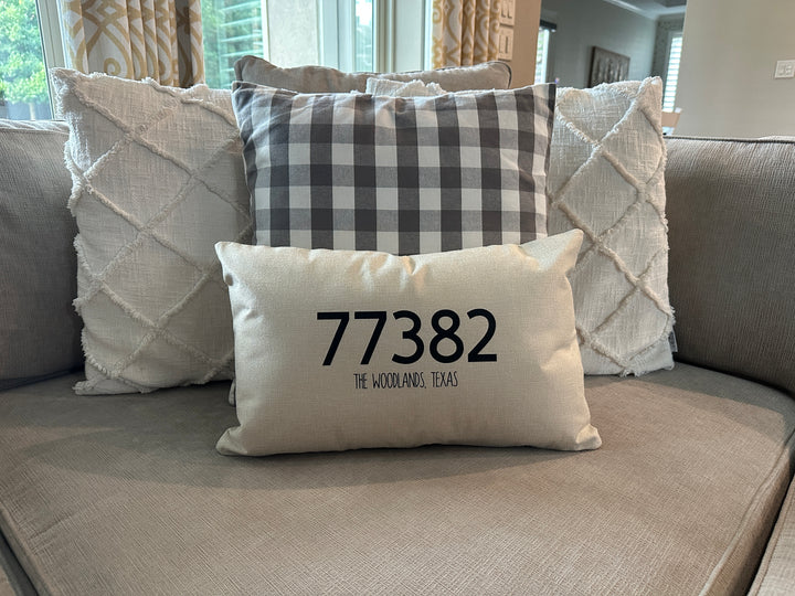 77382 Throw Pillow